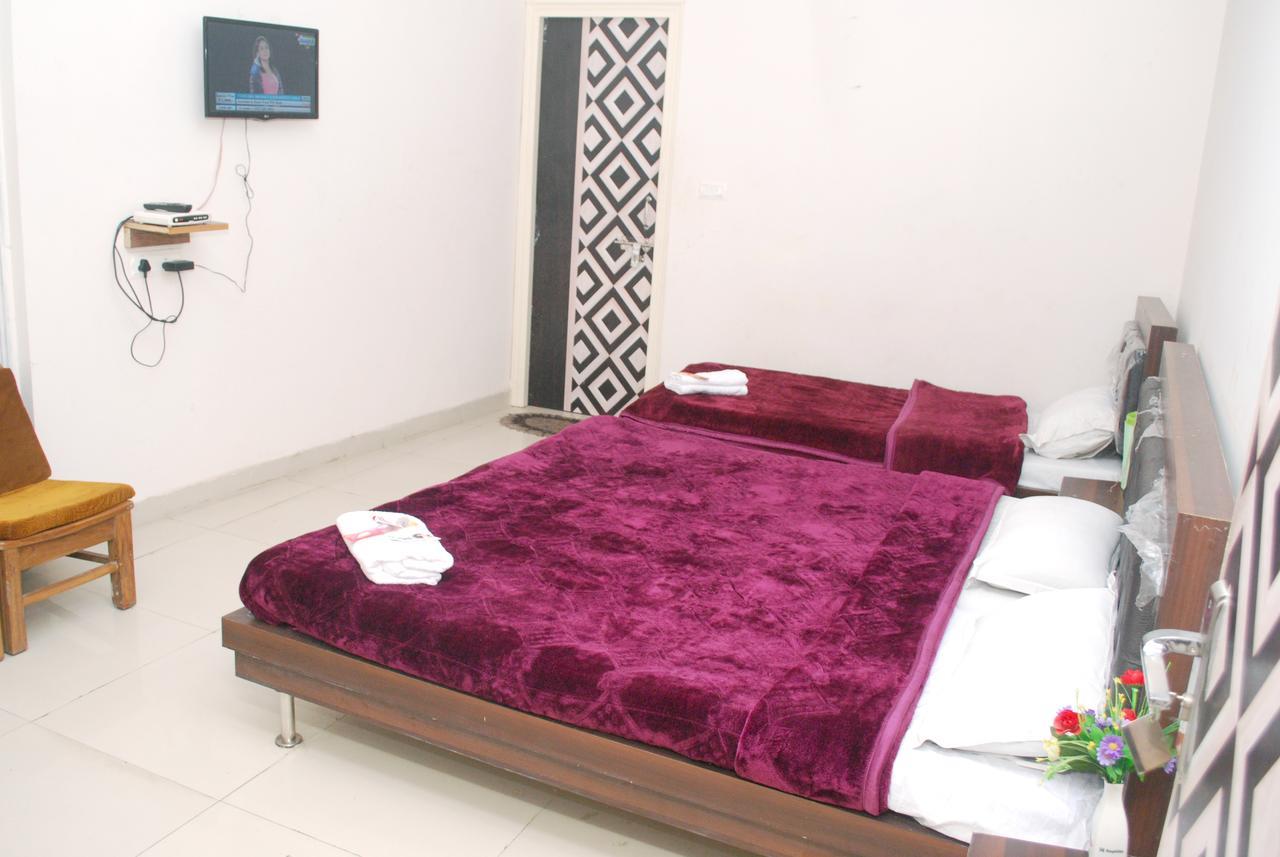 Hotel Harish Palace Agra  Dış mekan fotoğraf